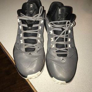 SALE. 10.5 men Jordan's