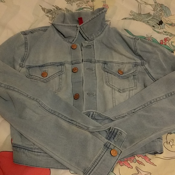 Cropped jean jacket