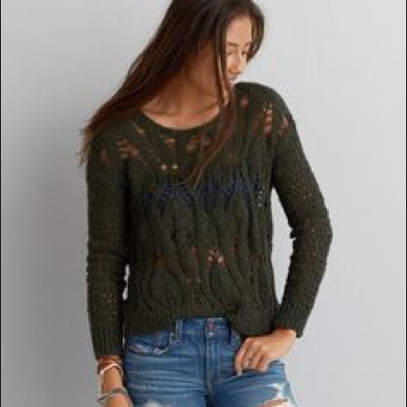 American Eagle sweater