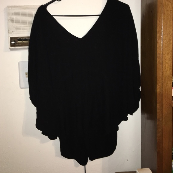 a cute summer romper! - Picture 2 of 2