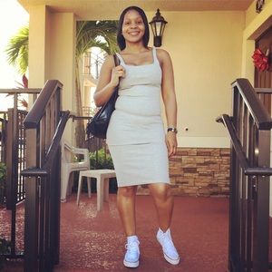 Meet your Posher, Ebony