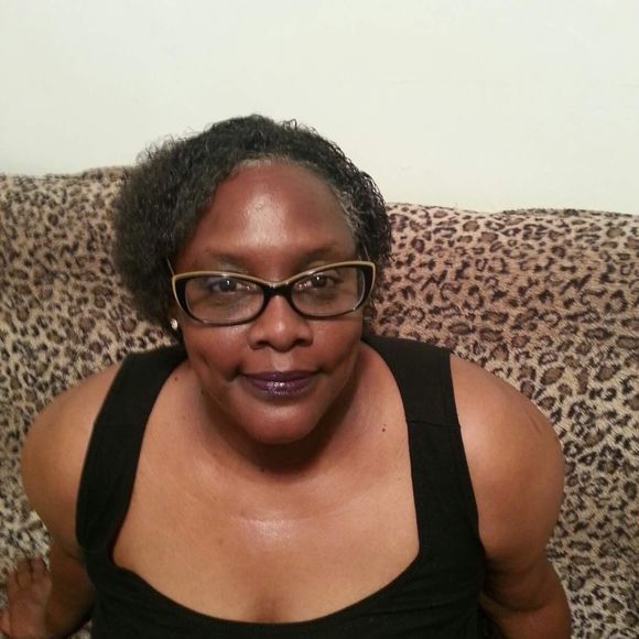 Meet your Posher, Cheryl - Picture 1 of 1