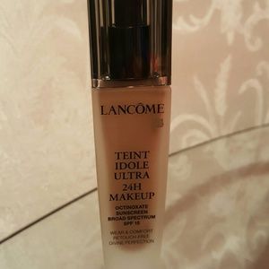 Lancome Teint Idole Ultra 24H foundation