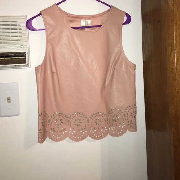 it doesn't look good on me - Picture 1 of 2