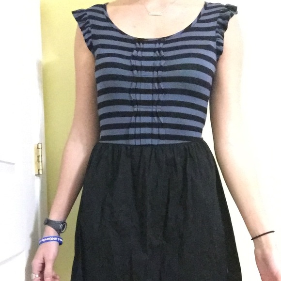 be bop Dresses & Skirts - Cute teacup dress