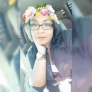 Meet your Posher, Emma