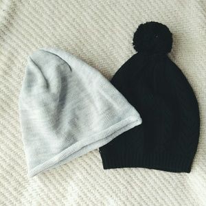 ☕grey + black beanies☕