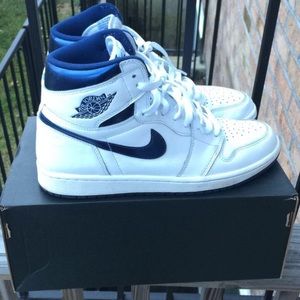 Metallic navy Jordan 1