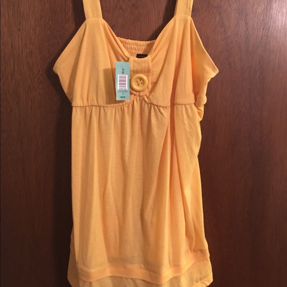NWT Torrid yellow smock back button tank 2 2x