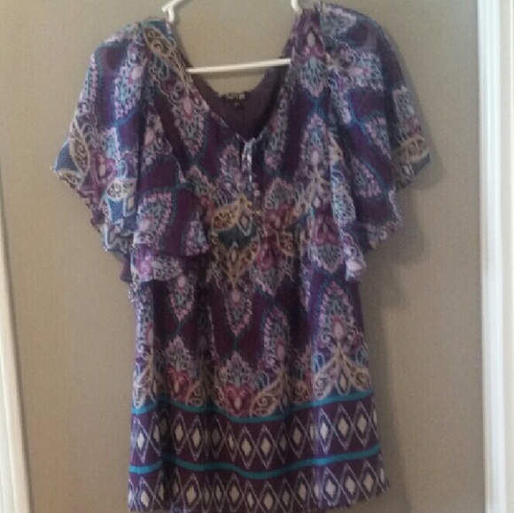 Super cute purple blouse