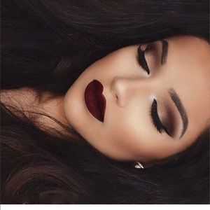 Meet your Posher, Leticia