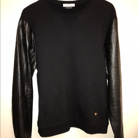 Versace Crewneck/Sweater (AUTHENTIC)