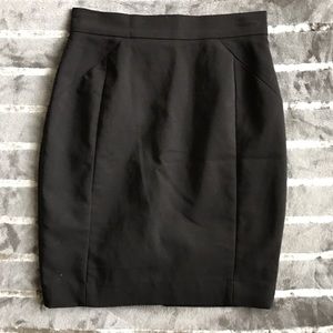 H & M black pencil skirt