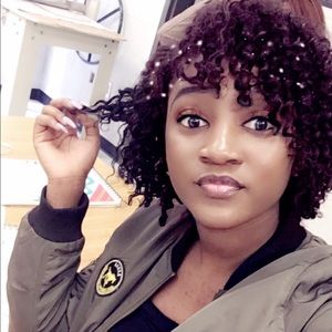 Meet your Posher, Ashley