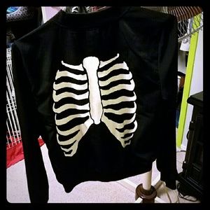 Size Medium Hot Topic zip up jacket