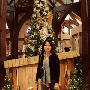 Meet your Posher, Simona