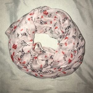 NWT Valentine's Day Scarf