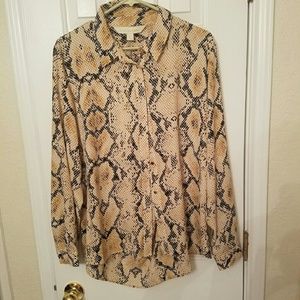 Nicki Minaj open back top