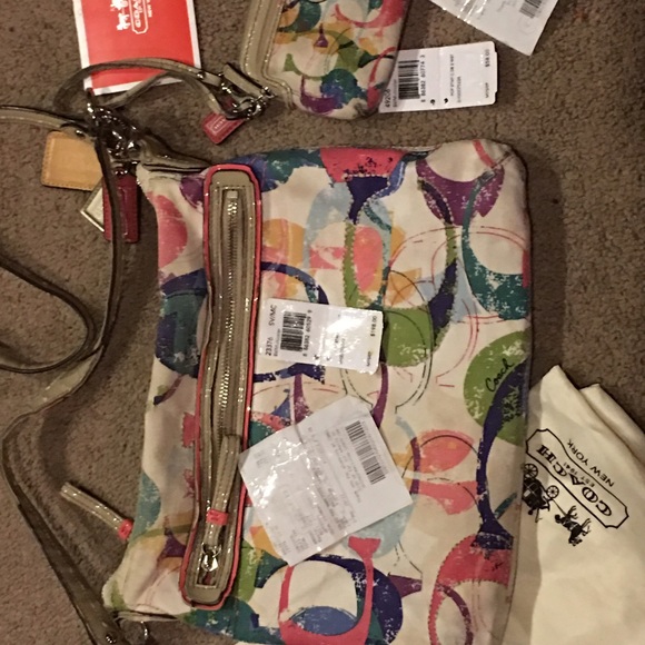 Coach poppy with wristlet