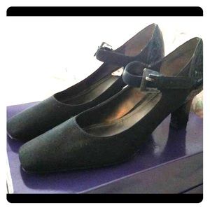 New Victor Alfaro Heels