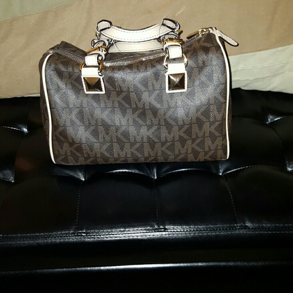 Michael Kors Small Satchel and matching wallet