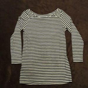 Old Navy Maternity shirt