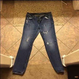 AEROPOSTALE RIPPED JEANS