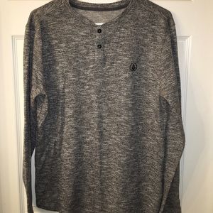 Men's Volcom long sleeve shirt