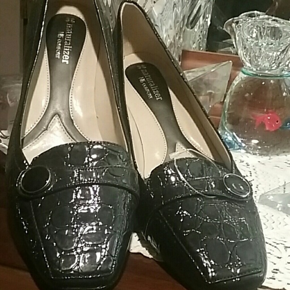 Naturalizer comfort shose