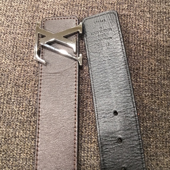 Authentic reversible LV belt