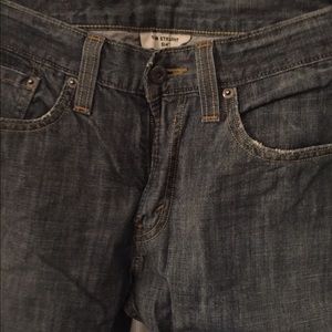Levis 514 sized 31x32