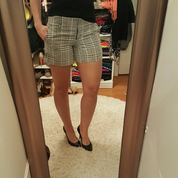 Bebe high waist plaid shorts