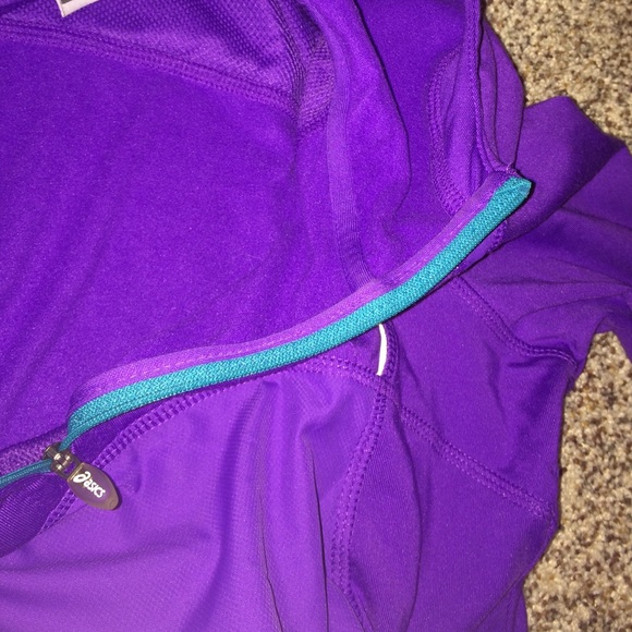 Asics Quarter Zip Athletic Pullover - Picture 3 of 4
