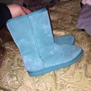 Teal winter boots