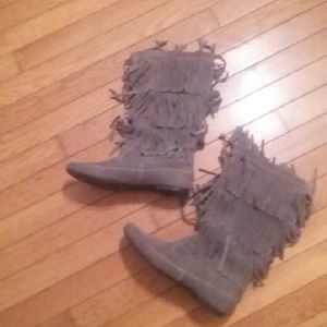 Lauren Comrad boots