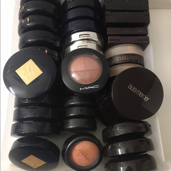 πMac-esteelauder-Laura M foundations powder/creme - Picture 6 of 7