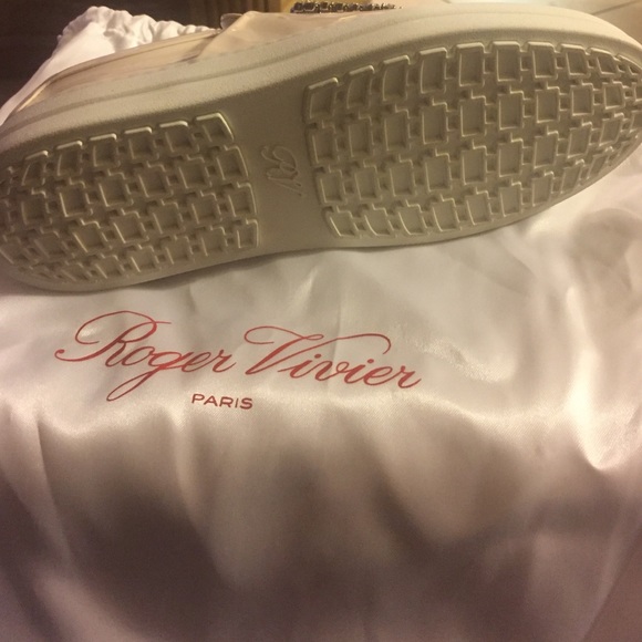 Roger Vivier Leather Strass Buckle Sneaker, Cream - Picture 3 of 4