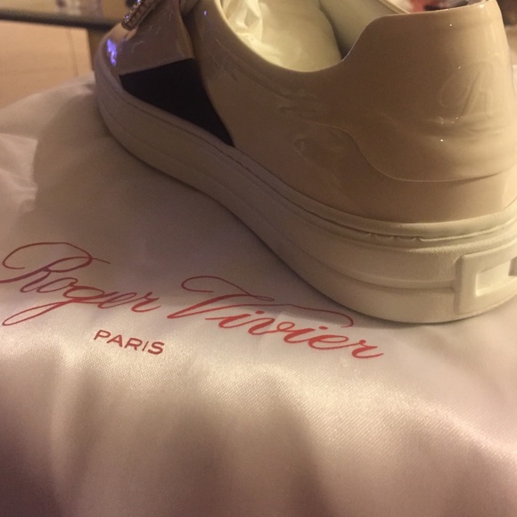 Roger Vivier Leather Strass Buckle Sneaker, Cream - Picture 4 of 4