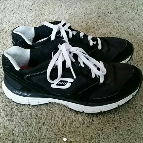 Skechers flex sole sneakers