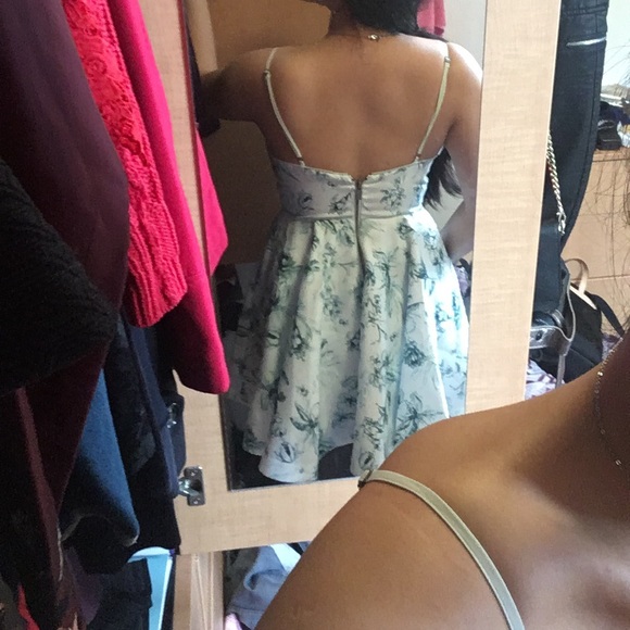 🎉SOLD🎉Urban outfitters holo a line dress - Picture 4 of 4