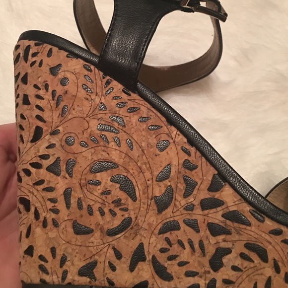 Jessica Simpson Wedges - Picture 2 of 4