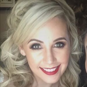 Meet your Posher, Jannet