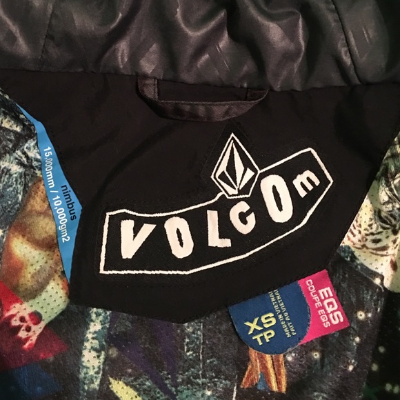 Volcom Snowboard Jacket - Picture 2 of 4
