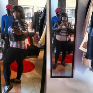 Meet your Posher, Yvonne