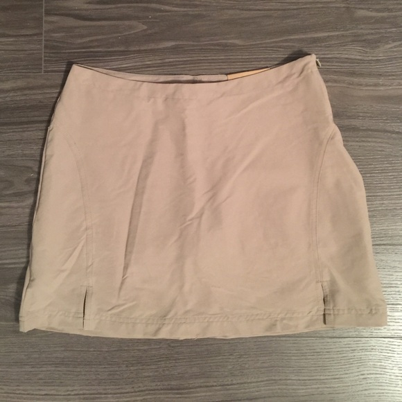 Magellan outdoors skirt. Size 2