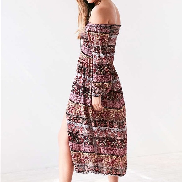 Prairie princess floral off-shoulder midi dress - Picture 3 of 8