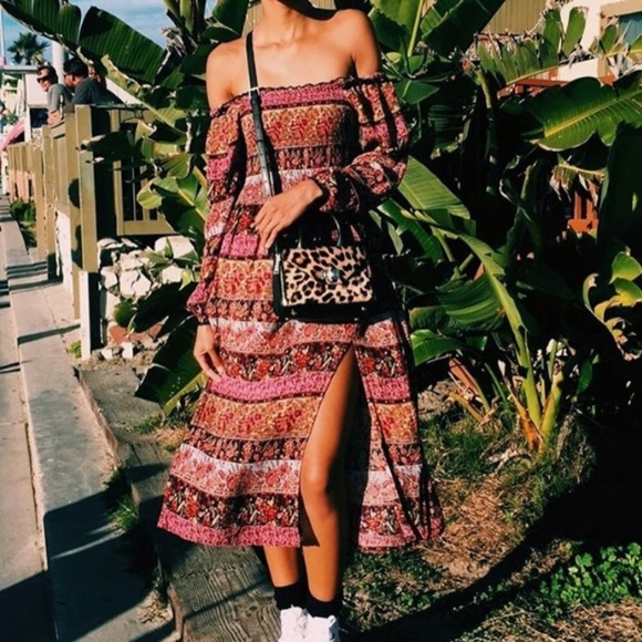 Prairie princess floral off-shoulder midi dress - Picture 6 of 8