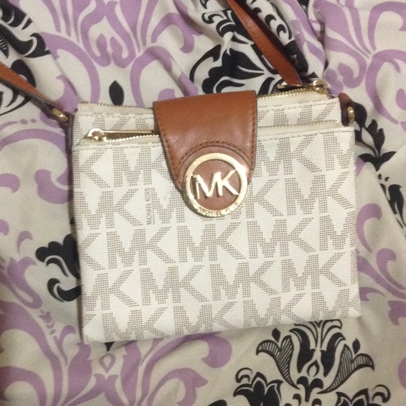 Like NEW Michael Kors Crossbody