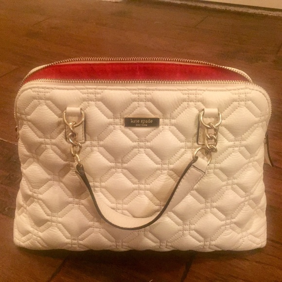 kate spade Handbags - Authentic Kate Spade Handbag-Cream/White with gold