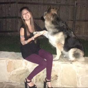 Meet your Posher, Mariel